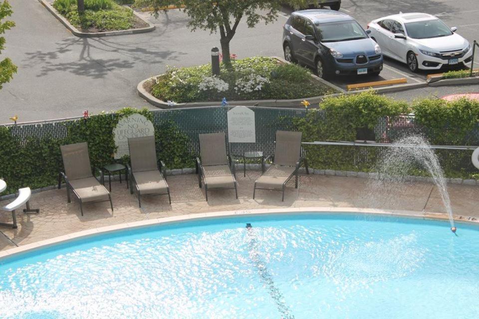 Norwalk Inn & Conference Center Exterior photo